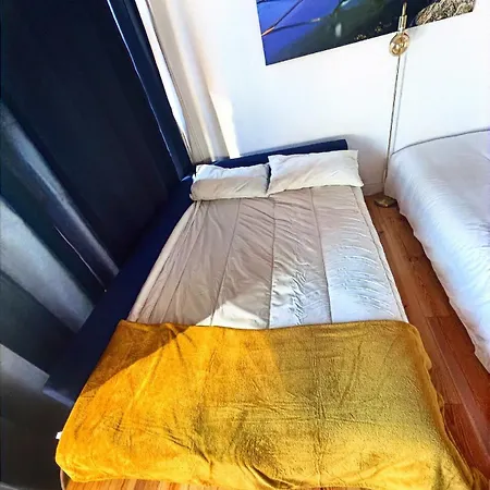 4 Pessoas No Porto