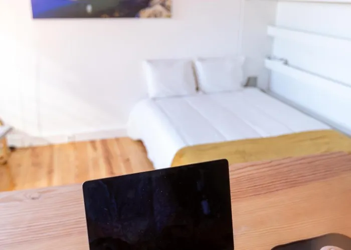 4 Pessoas No Apartment *