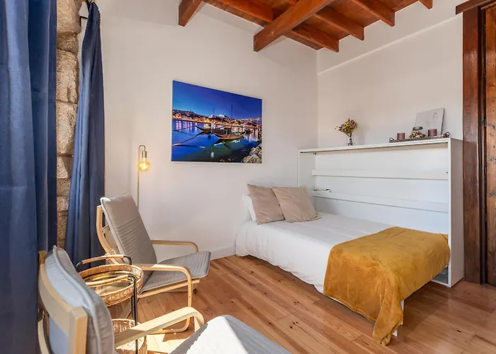 4 Pessoas No * Oporto