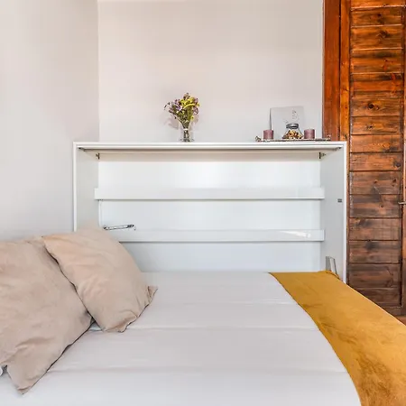 4 Pessoas No アパート ポルト