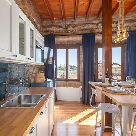 アパート 4 Pessoas No